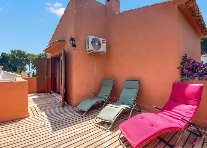 Canos Villa